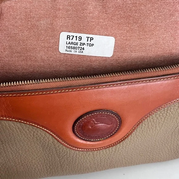 Vintage Dooney & Bourke Taupe Pebble Leather ‘Large Zip Top’ Crossbody Bag